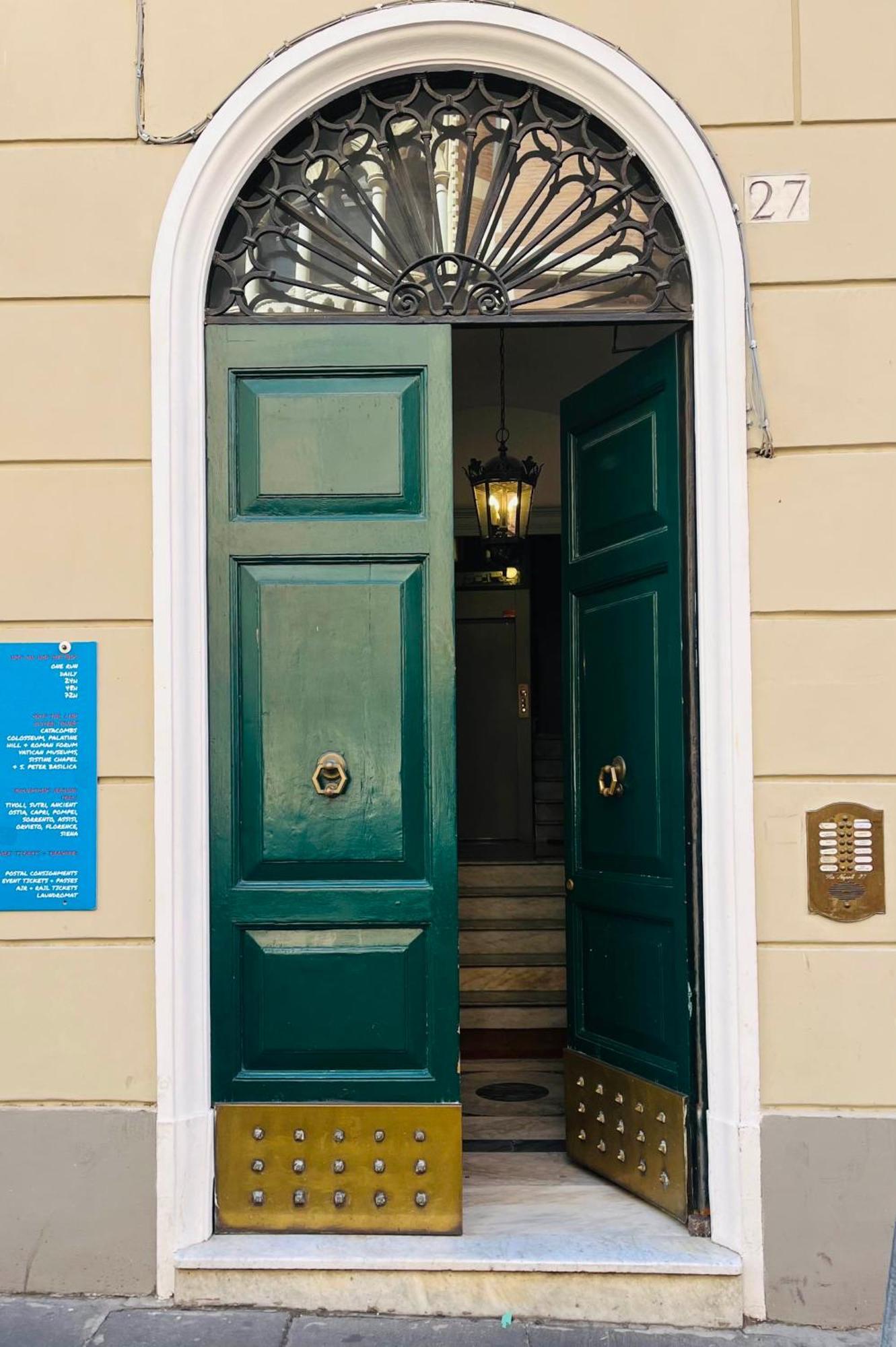 Via Napoli Apartments Roma Exterior foto